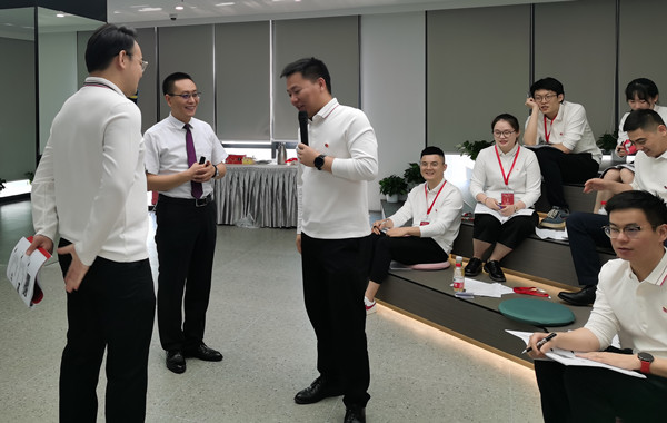 返聘！武漢某金融公司青年英才成長工程《有效溝通與執(zhí)行力》精彩課程回顧！